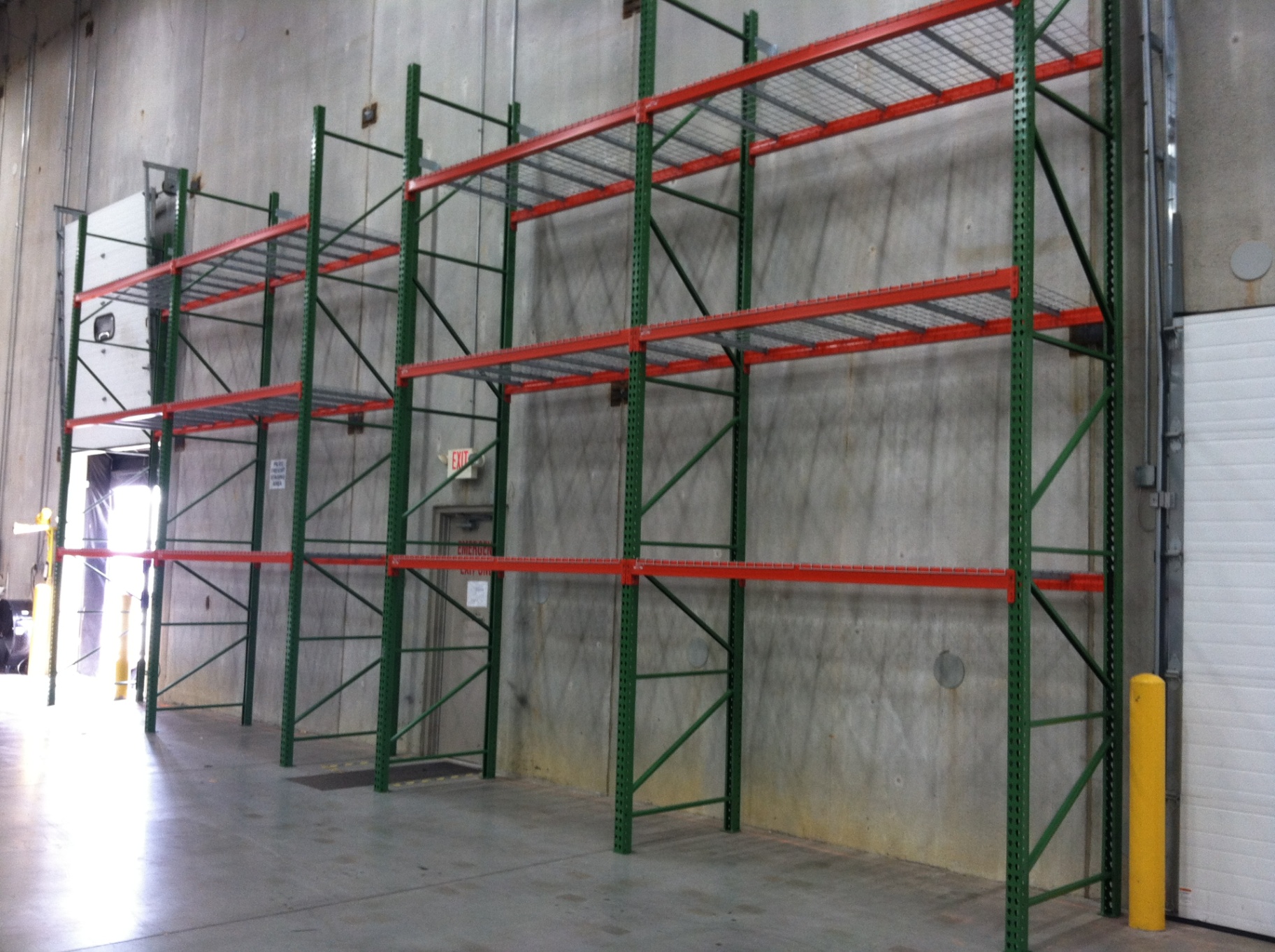 Pallet rack installation
